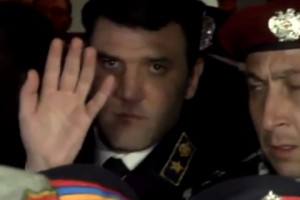 После требования об отставке Геворк Костанян пообещал обратиться к генпрокурору РФ 
(дополняется)