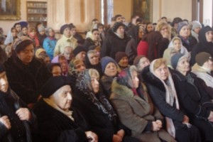 Tbilisi Armenian Church Holds Requiem Service for Avetisyan Family