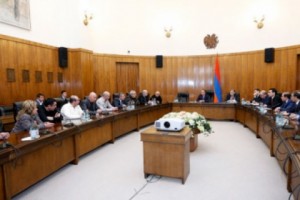 Վարչապետը վստահեցրել է, որ կառավարությունը հասարակության շահերից չբխող որևէ 
քայլ չի կատարելու