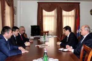 Artsakh PM and Armenian Minister Discuss Sector Cooperation