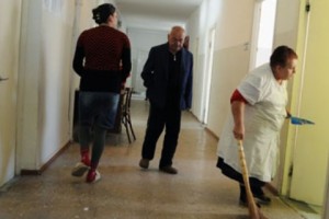 Էջմիածնի հիվանդանոցում 30 տարի առաջ արտադրված  ռենտգեն ապարատով են 
հետազոտում
