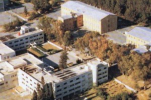Մելգոնեան կրթական հաստատութիւնը  կրնար  (եւ տակաւին կրնայ) 21-րդ դարու 
համահայկական ամենակարեւոր դպրոցին վերածուիլ