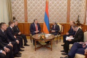 Սերժ Սարգսյանն ընդունել է Մաքսային միության անդամ երկրների մաքսային ծառայությունների ղեկավարներին