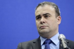 Romania: Former Finance Minister Questioned over Picasso and Warhol Collection