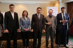 Համագործակցության հուշագիր՝ «Հայաստանի զարգացման նախաձեռնություններ» հիմնադրամի և ԱԶԲ-ի միջև