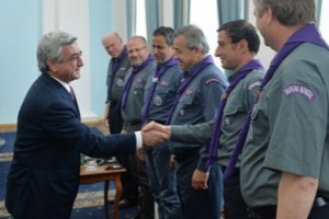 President Sargsyan Hosts International Scouting Delegation