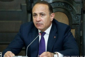 Հովիկ Աբրահամյան. «2015 թ. միասնական քննությունները պետք է լինեն առավելագույնս թափանցիկ և արդար»