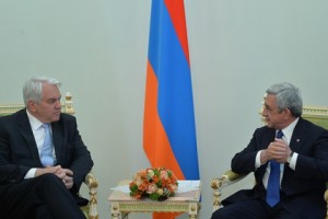 South Africa Ambassador Presents Credentials to President Sargsyan