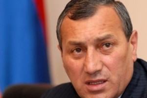 Стреляли по машине губернатора Сюника: жертв нет