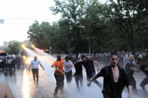 Armenia's Human Rights Defender Gives Police Chief 3 Days to Respond Regarding 'Use of Excessive 
Force'