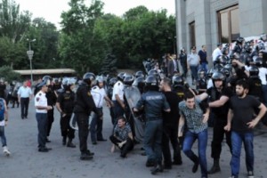 Инициатива “Нет грабежу!” организует шествие к зданию Генпрокуратуры