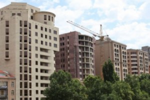 Տների ու բնակարանների գները Երևանում այս կիսամյակ. փոփոխությունները՝ դրամով և դոլարով