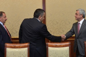 Sargsyan Discusses Constitutional Changes with ARF Reps