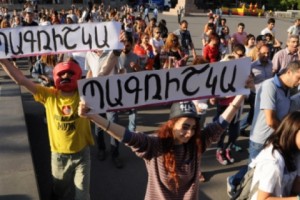 «Ռեժիմը խուճապի մեջ է եւ պառակտման եզրին է կանգնած»