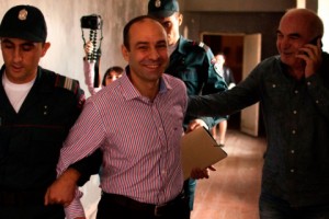 Մհեր Ենոքյան. «Դե՛, սպասե՛նք Սերժ Սարգսյանի որոշմանը»