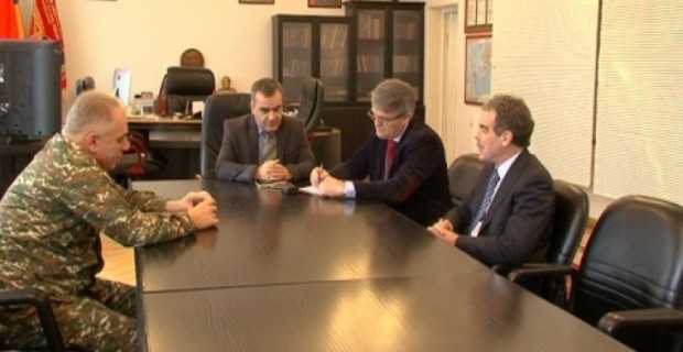 Artsakh Defense Minister Hosts International Red Cross Official In Stepanakert