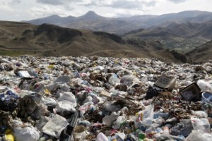 Законные и незаконные мусорные свалки: Вайоц дзор