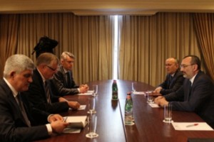 Глава МИД НКР встретился со Специальным представителем Евросоюза
