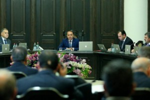 Armenian Gov't to Pay for Funerals, Medical Treatment of Bus Crash Victims