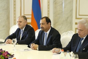 Armenian PM Hosts Zohal Construction Company Reps from UAE