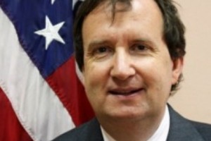 U.S. Ambassador Richard Mills at AmCham Meeting  - "My 1st priority is to deepen business/trade 
relations"