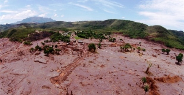 В Бразилии обрушились хвостохранилища: наихудшая экологическая катастрофа в истории 
страны (видео)