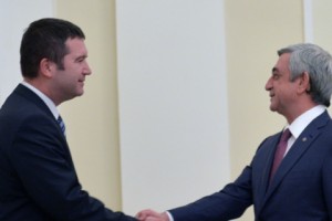 Սերժ Սարգսյանն ընդունել է Չեխիայի Պատգամավորների պալատի նախագահ Յան Համաչեկի գլխավորած պատվիրակությանը

