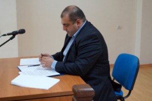 Մեղադրող դատախազը տապալում է Արմավիրի սոցապի պետի և մի խումբ այլ անձանց 
գործով դատավարությունը