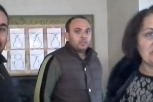 Доверенное лицо РПА раздает взятки? 
