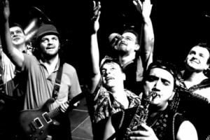 Բարի գալուստ Էմիր Կուստուրիցայի և «The No Smoking Orchestra»- ի աշխարհ