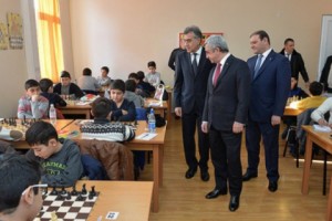 Armenian President Visits Andranik Margaryan Chess Tournament
