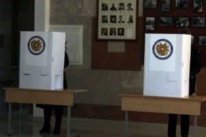 Մեղադրանք է առաջադրվել հանրաքվեի տեղամասային հանձնաժողովի 
անդամին` նույն հանձնաժողովի աշխատանքներին խոչընդոտելու համար