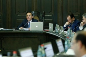 Հովիկ Աբրահամյանը գազի գնի իջեցման հնարավորություն է տեսնում