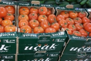 Cheap Turkish Tomatoes Hit Markets in Armenia: Local Producers Can’t Compete