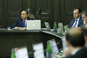 Վարչապետը հանձնարարել է պատկան մարմիններին հետևողական լինել դեղերի շուկայում դիրքի չարաշահումների բացառման հարցում