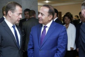 Armenian PM Abrahamyan Telephones Medvedev: Russian to Visit Armenia