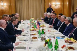 Նախագահը հանդիպում է ունեցել Գերմանիայի տնտեսության արևելյան հանձնաժողովի գործադիր տնօրենի և գործարար շրջանակների առաջատարների հետ