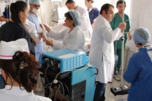 70 ведущих специалистов и медработников командированы в больницы Сюникской области и 
Арцаха