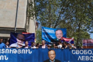 В Ереване прошло шествие в защиту Левона Айрапетяна