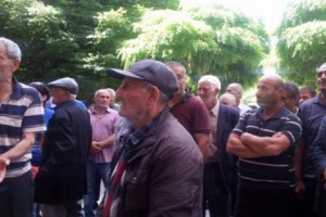  Grape Growers Demand Payment; Stage Another Protest in Yerevan