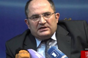 Պետական առողջապահության գործակալության պաշտոնյաներին մեղադրանք է առաջադրվել