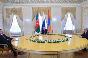 Հինգ շրջանները. Մամեդովն ու Սերժ Սարգսյանը նույն բանն են ասում