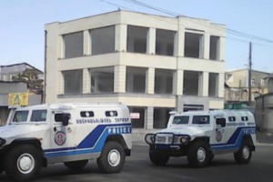 Armed Attackers Take Police Hostage in Yerevan