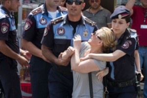 Yerevan Police Start Detaining Individuals; Numbers Unconfirmed