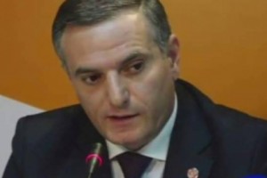 Артак Закарян: “Развитие экономики приведет к механическому решению проблем в других 
сферах”