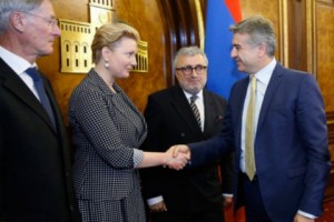 Կարեն Կարապետյանի հետ քննարկել են «Նաիրիտ»-ում ներդրումներ կատարելու հարցը