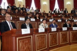 New Gyumri Council Reelects Samvel Balasanyan as Mayor: 16 Members Stage Protest Boycott