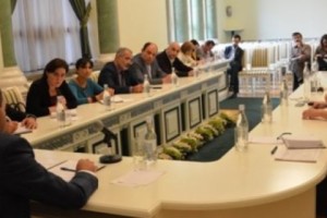 Գլխավոր դատախազը հանդիպել է ՀԿ ներկայացուցիչների հետ