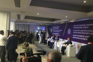 Տիգրան Սարգսյանը` ԵԱՏՄ Մաքսային օրենսգրքի ստորագրման սպասումների ու նավթամթերքի
ընդհանուր շուկայի հիմքերի մասին