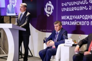 Հայաստանը հավակնում է դառնալ «կովկասյան Սինգապուր». ԵԳՄՀ քննարկումներ

